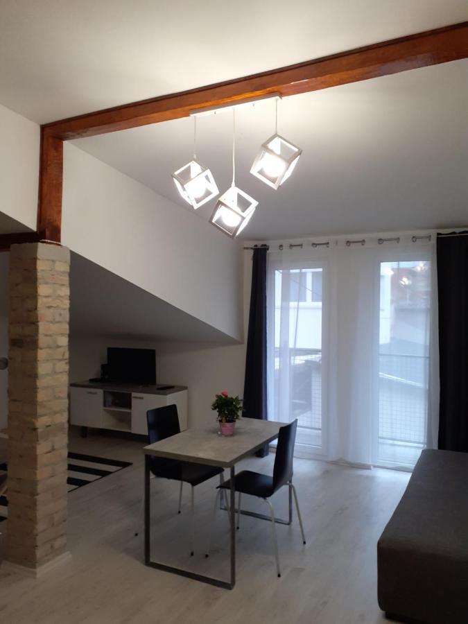 Flora Novi Sad Apartment Luaran gambar