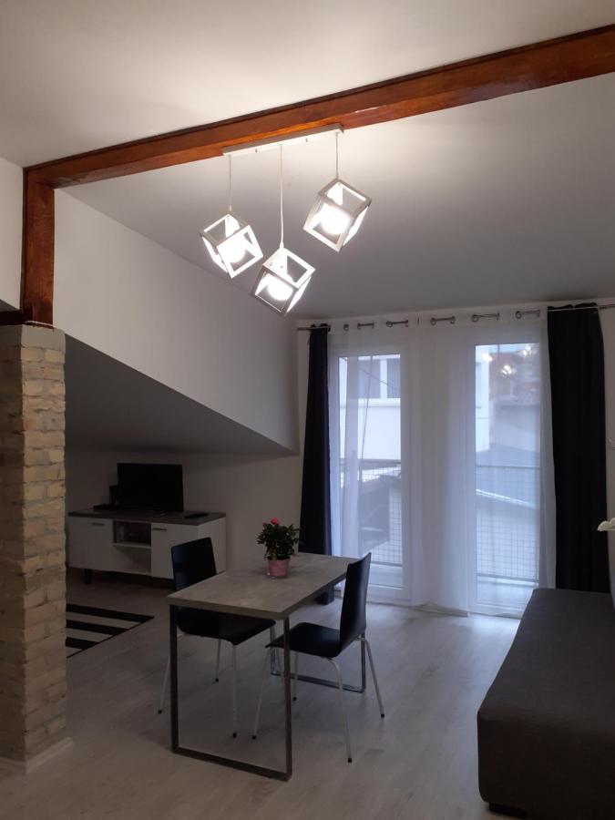 Flora Novi Sad Apartment Luaran gambar