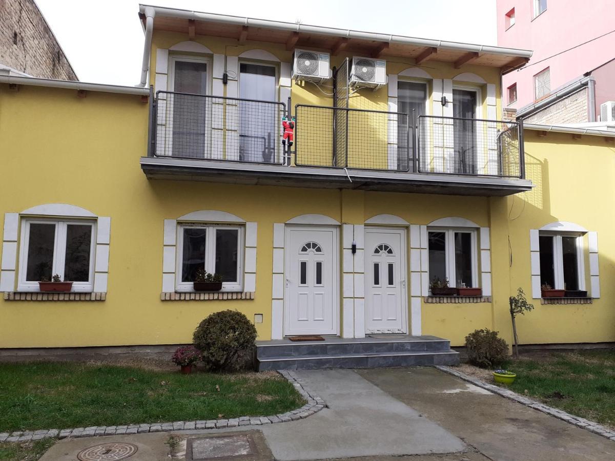 Flora Novi Sad Apartment Luaran gambar