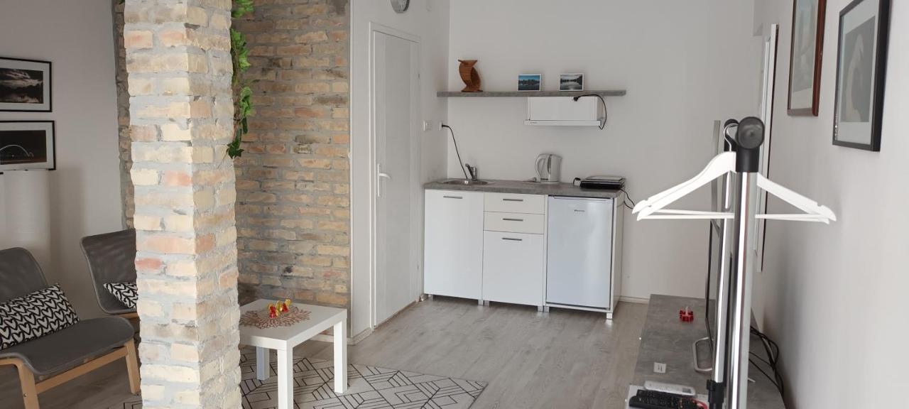 Flora Novi Sad Apartment Luaran gambar